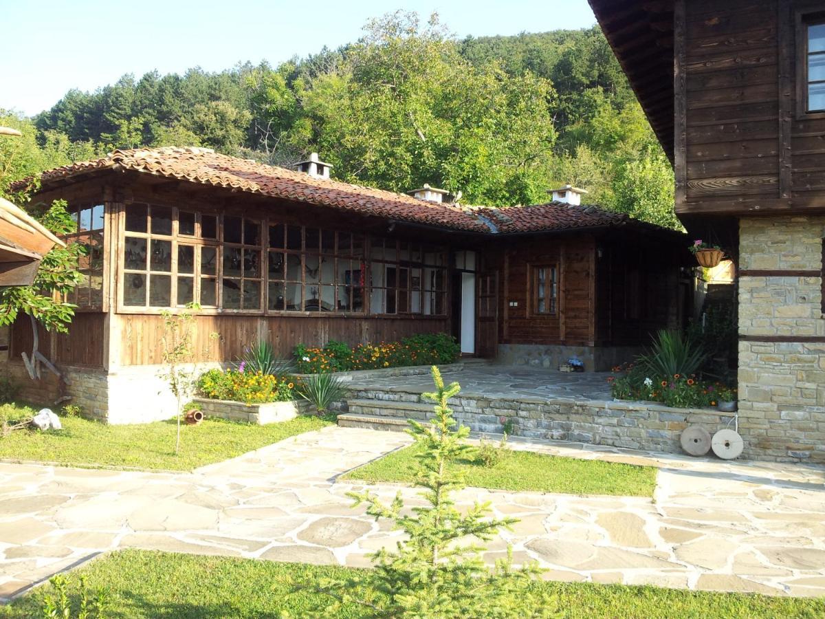 Hotel Кьща За Гости Свети Никола Zheravna Exterior foto